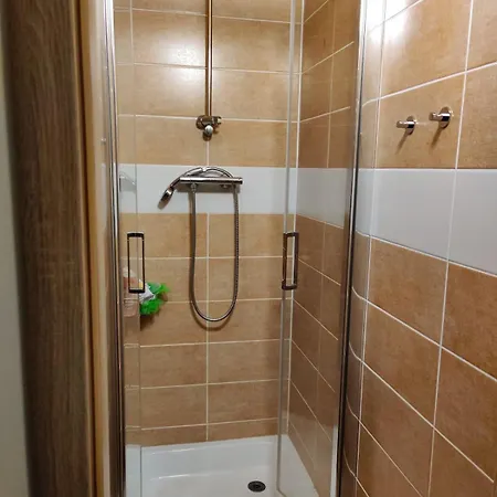 Pensjonat Private With Free Parking Next To Railway Station *